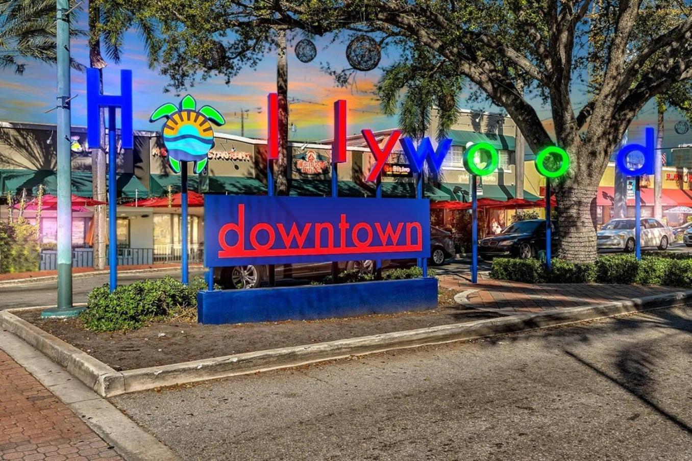 Holiday home New Stylish 2 Bdrm Mins To & Aventura Mall